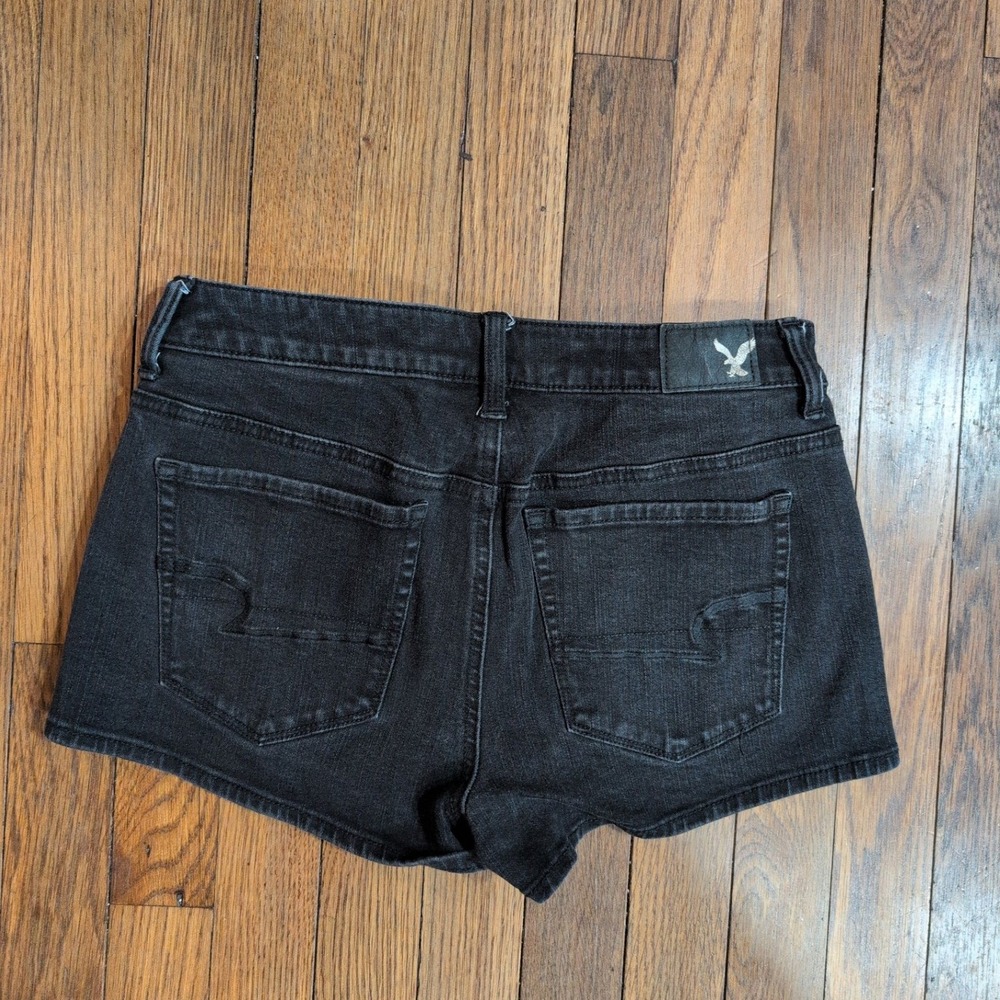 American Eagle AEO 360 Stretch Black Hi-Rise Shortie Slit Leg Denim Shorts Sz 4 - Picture 2 of 3